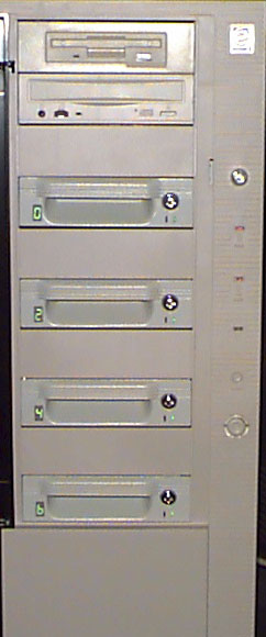 [Disques durs en tiroirs extractibles]